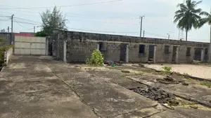 3chbre Maison de ferme dans Coulibaly Ismael, Cocody à Vendre