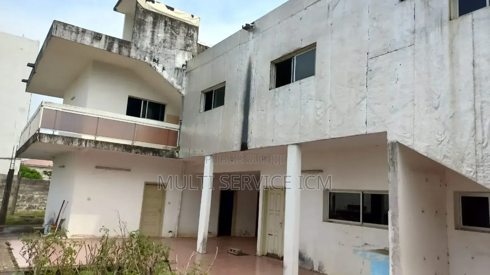 3chbre Maison de ferme dans Coulibaly Ismael, Cocody à Vendre