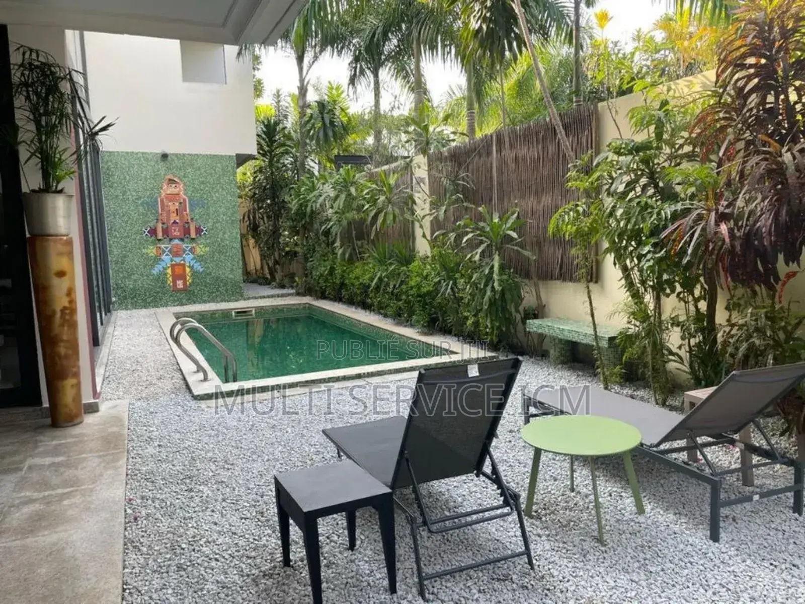 Furnished 7chbre Maison de ville / Terrasse à Louer