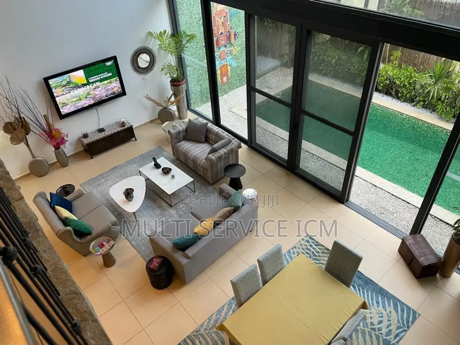 Furnished 7chbre Maison de ville / Terrasse à Louer