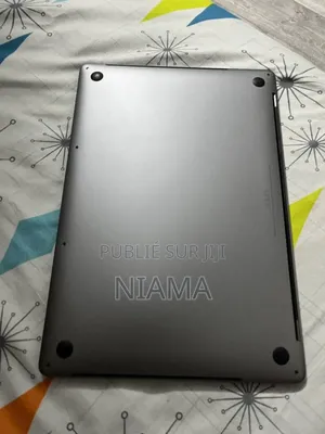 Apple MacBook Pro 2019 32GB Intel Core I9 SSD 512GB