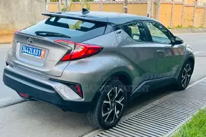 Toyota C-HR 2018 Gris