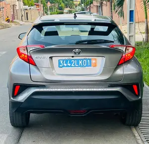 Toyota C-HR 2018 Gris