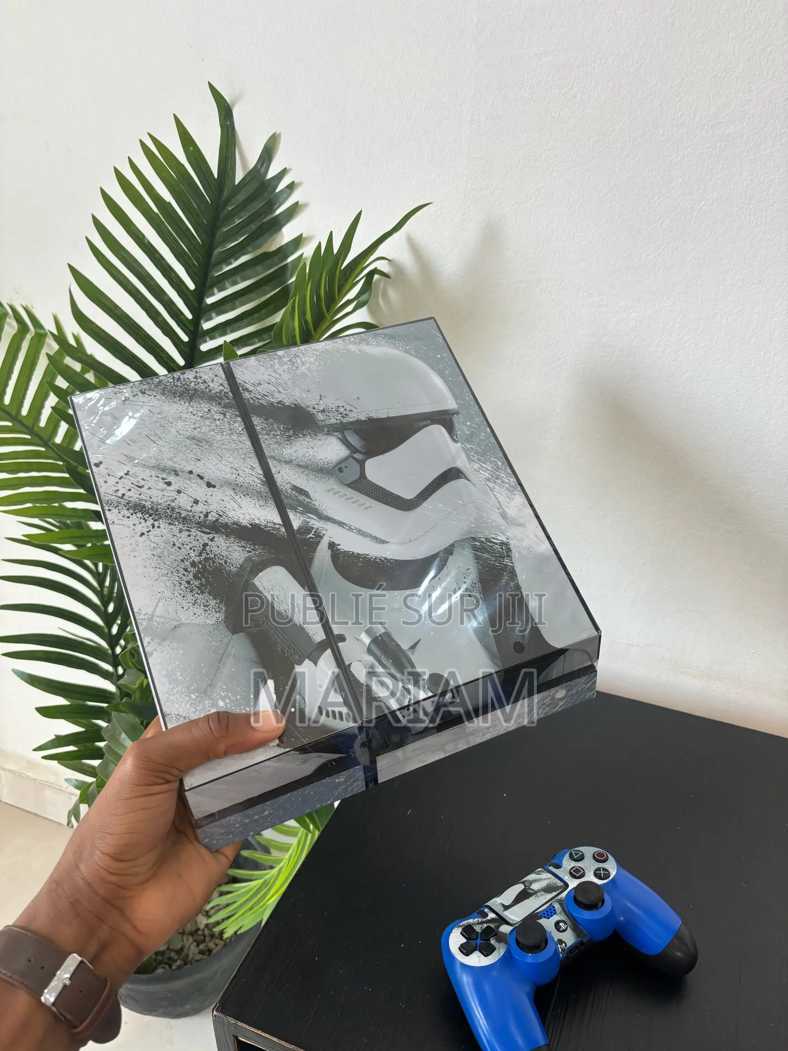 Offre Spéciale : Ps4 Fat Avec 7 Jeux Et Une Manette