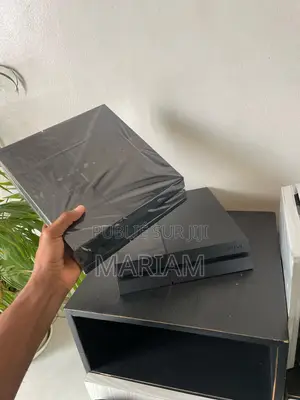 Offre Spéciale : Ps4 Slim 1terra 10 Jeux Et Une Manette