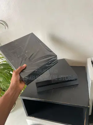 Offre Spéciale : Ps4 Slim 1terra 10 Jeux Et Une Manette