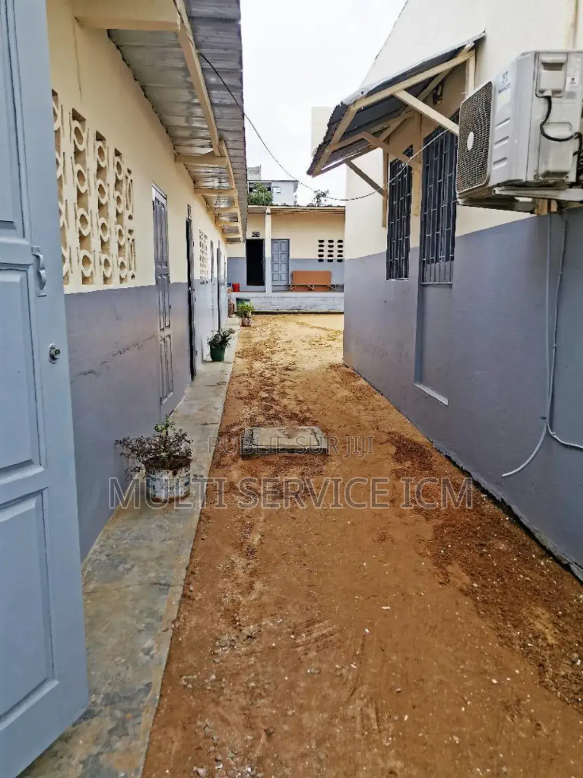 7chbre Maison dans Ismael Coulibaly, Cocody à Vendre