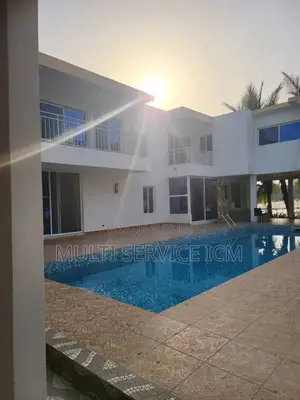 Furnished 10chbre Maison dans Ismael Coulibaly, Cocody à Vendre