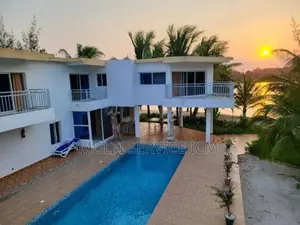 Furnished 10chbre Maison dans Ismael Coulibaly, Cocody à Vendre