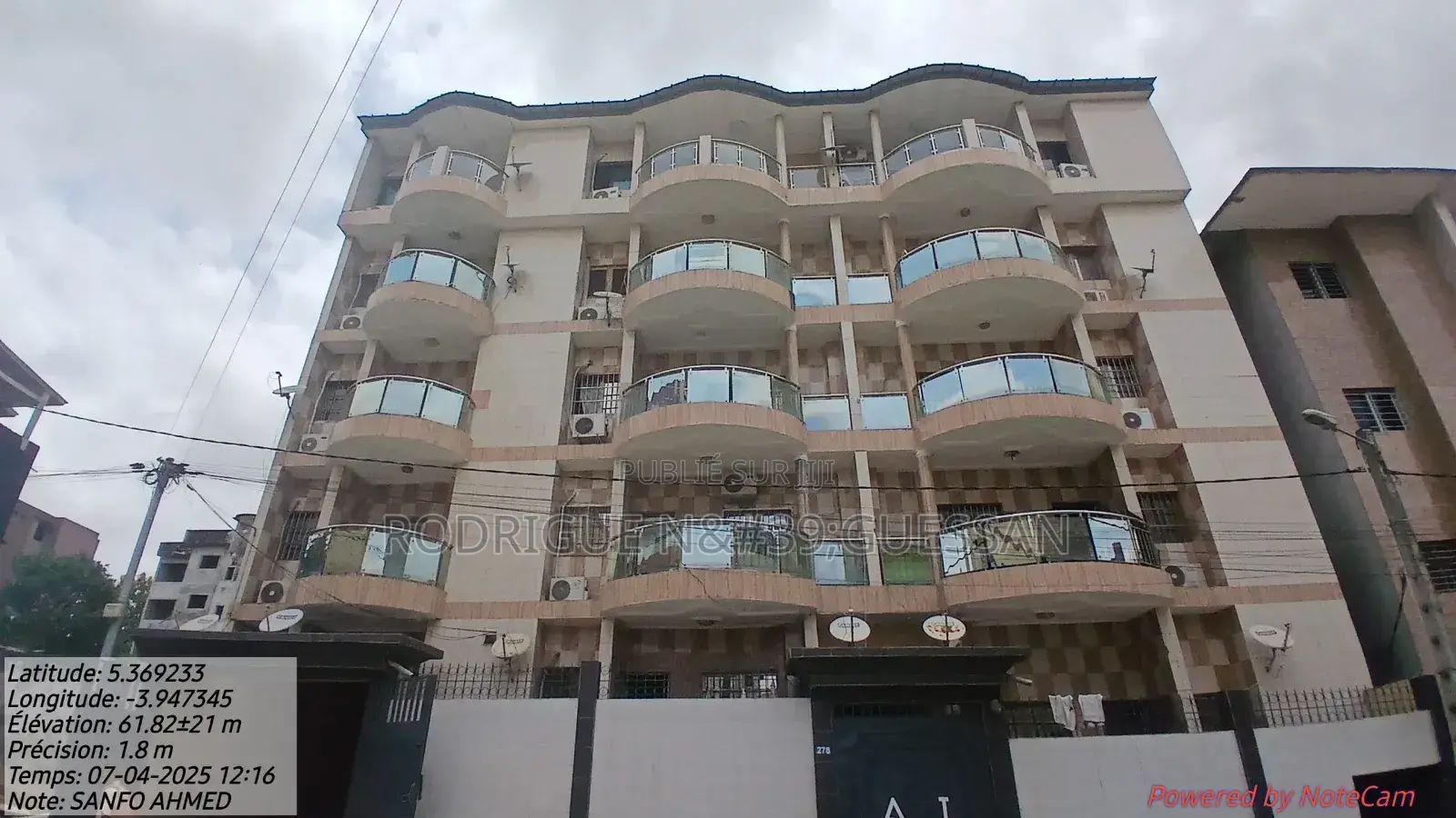 3chbre Appartement partagé dans N'Guessan Rodrigue, Cocody à Louer
