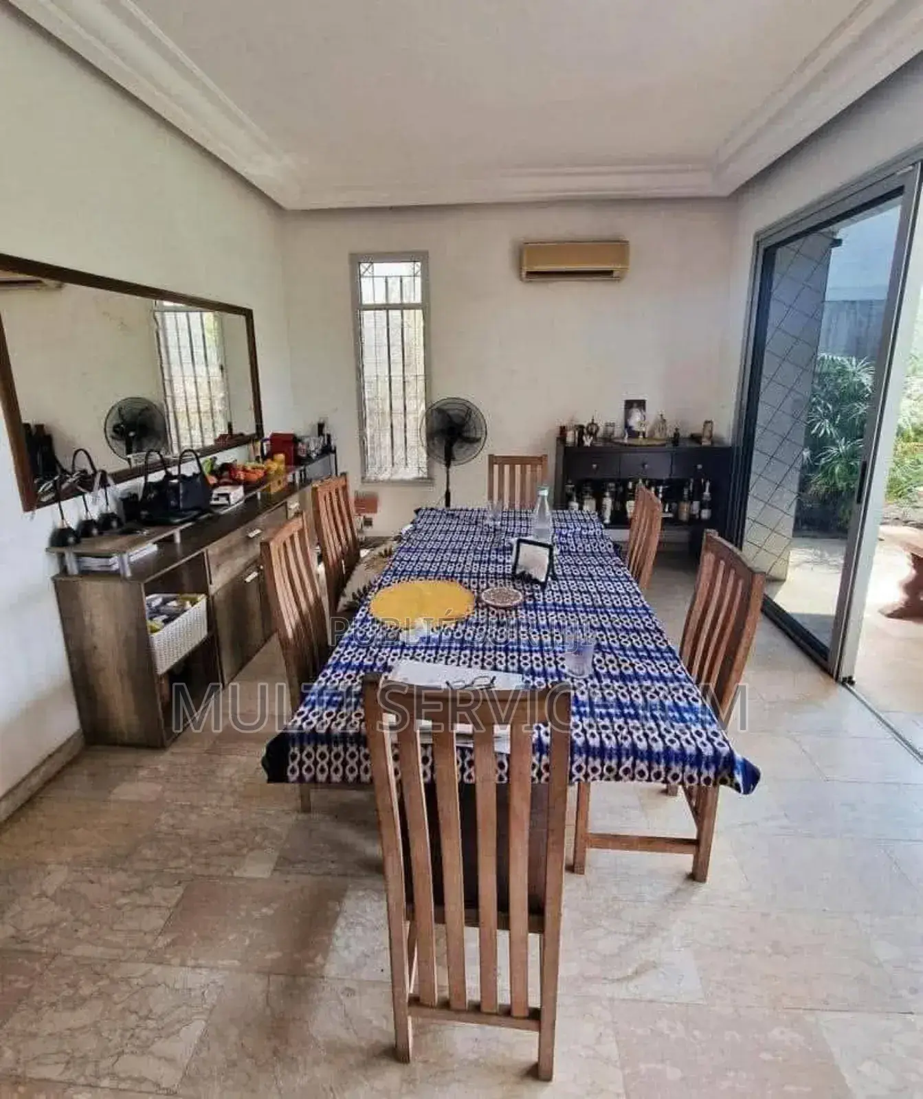Furnished 8chbre Maison dans Ismael Coulibaly, Cocody à Vendre