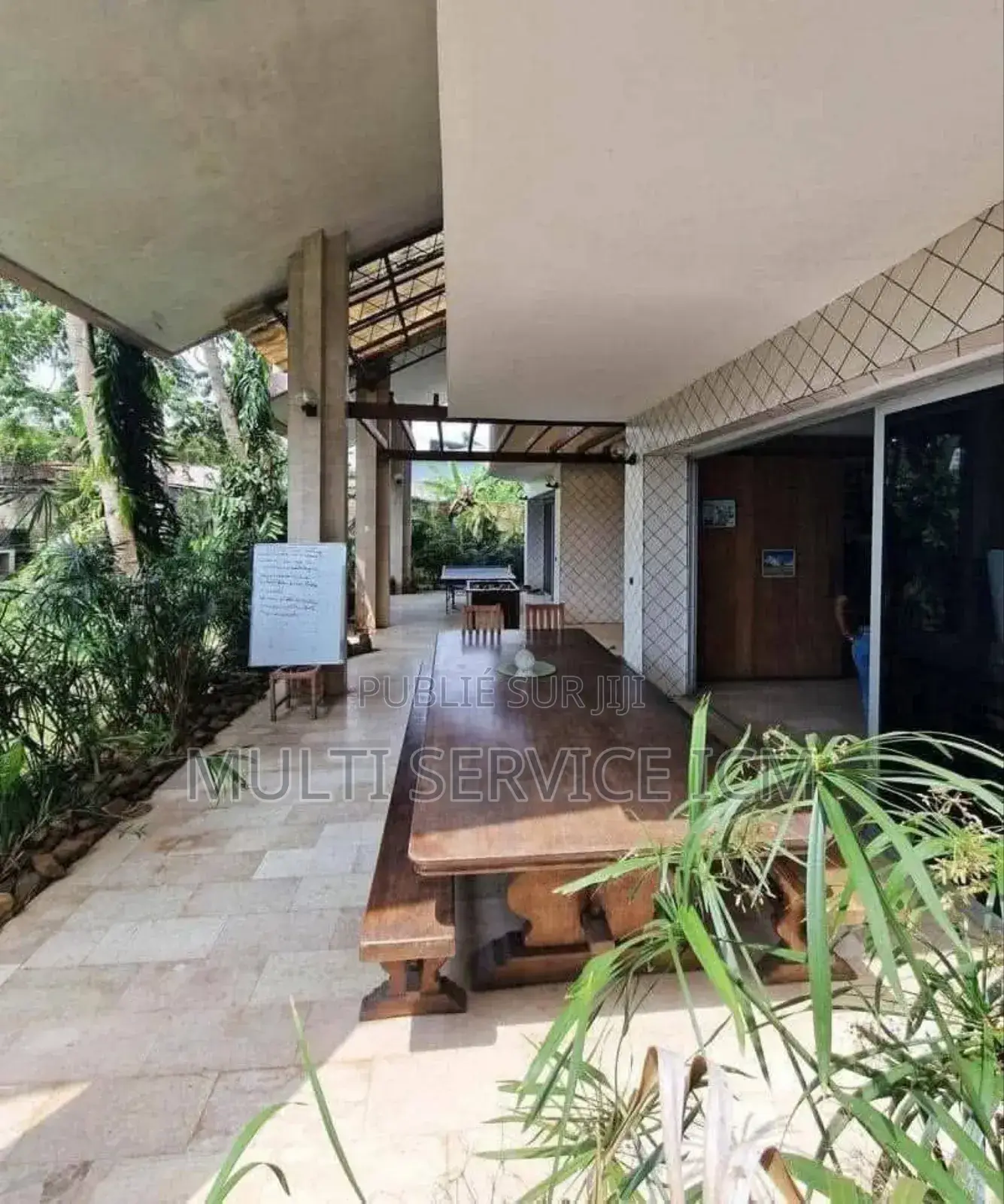 Furnished 8chbre Maison dans Ismael Coulibaly, Cocody à Vendre