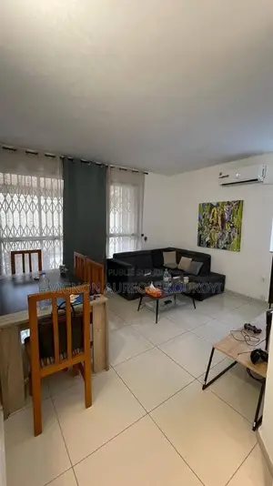 1chbre Appartement dans Bel Appartement 2, Cocody à Vendre