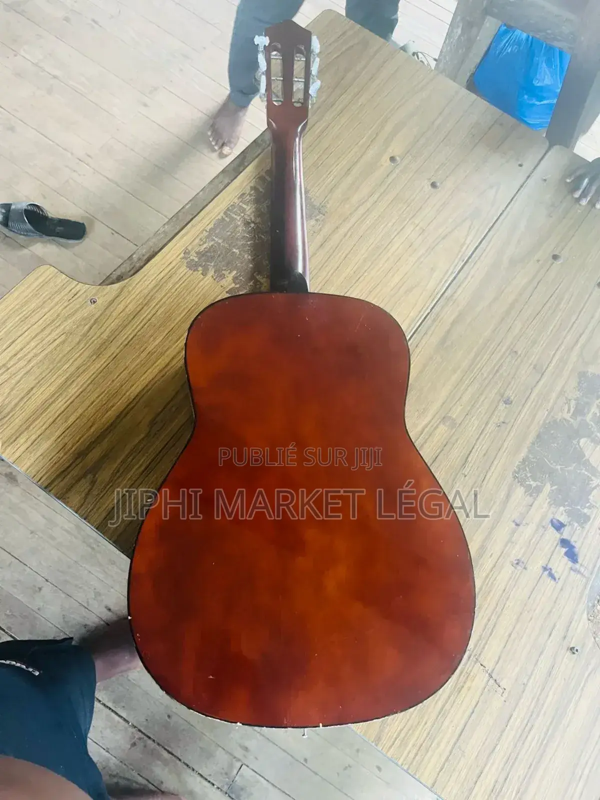 Guit Classique Et Acoustique