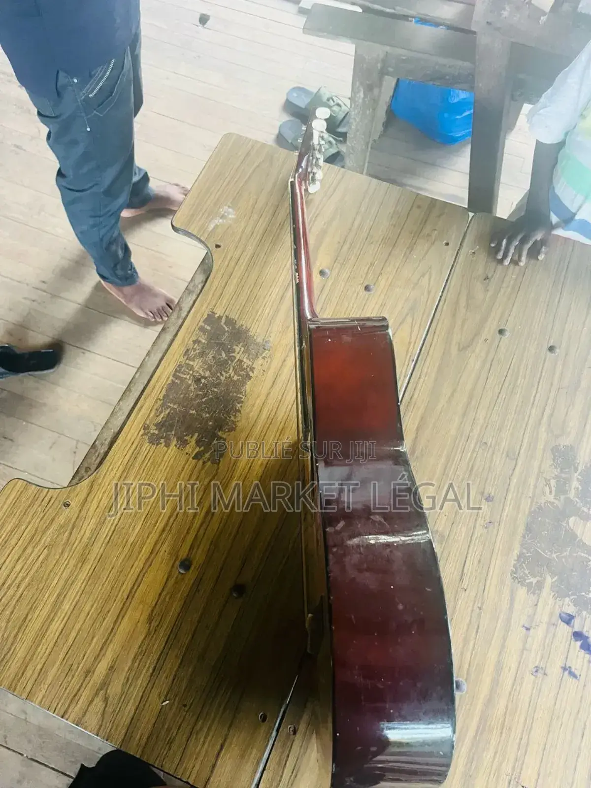 Guit Classique Et Acoustique