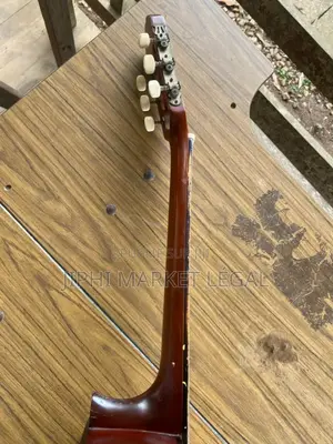 Guitare Classique Et Acoustique