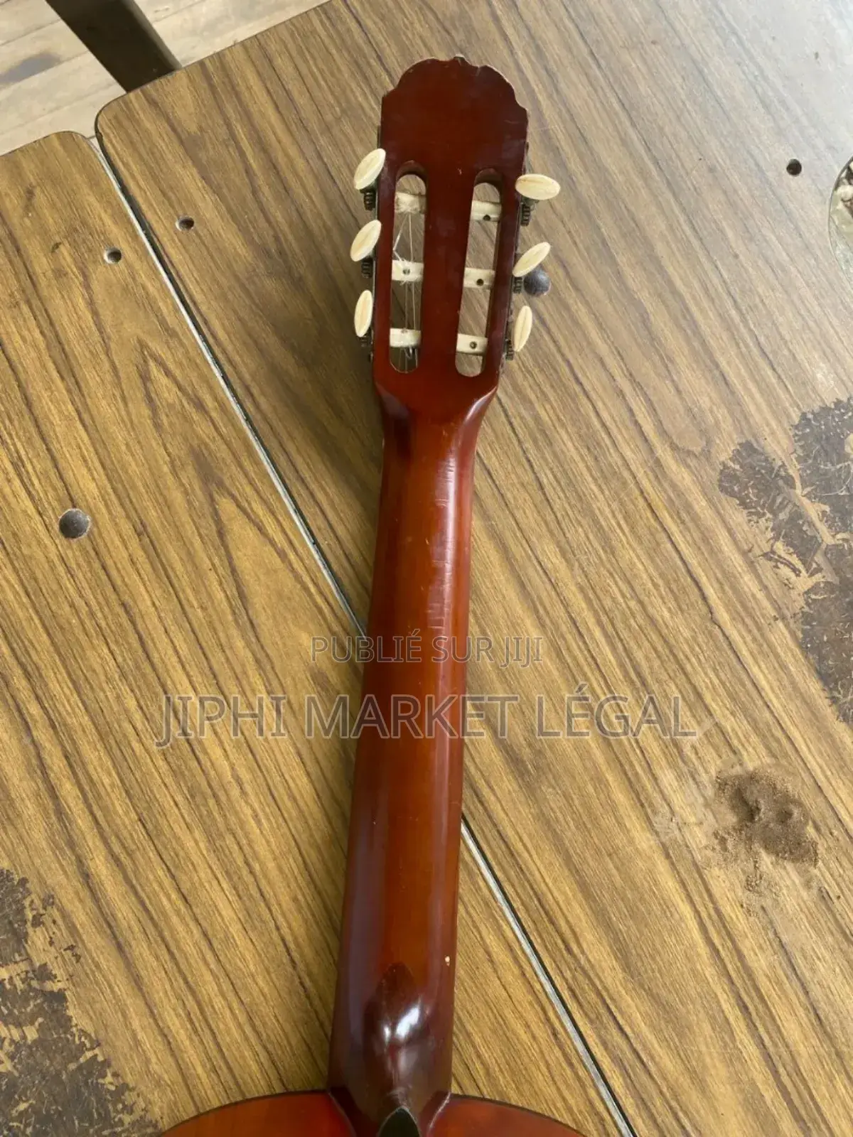 Guitare Classique Et Acoustique