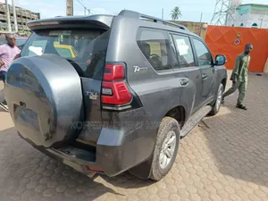 Toyota Land Cruiser Prado 2022 Beige