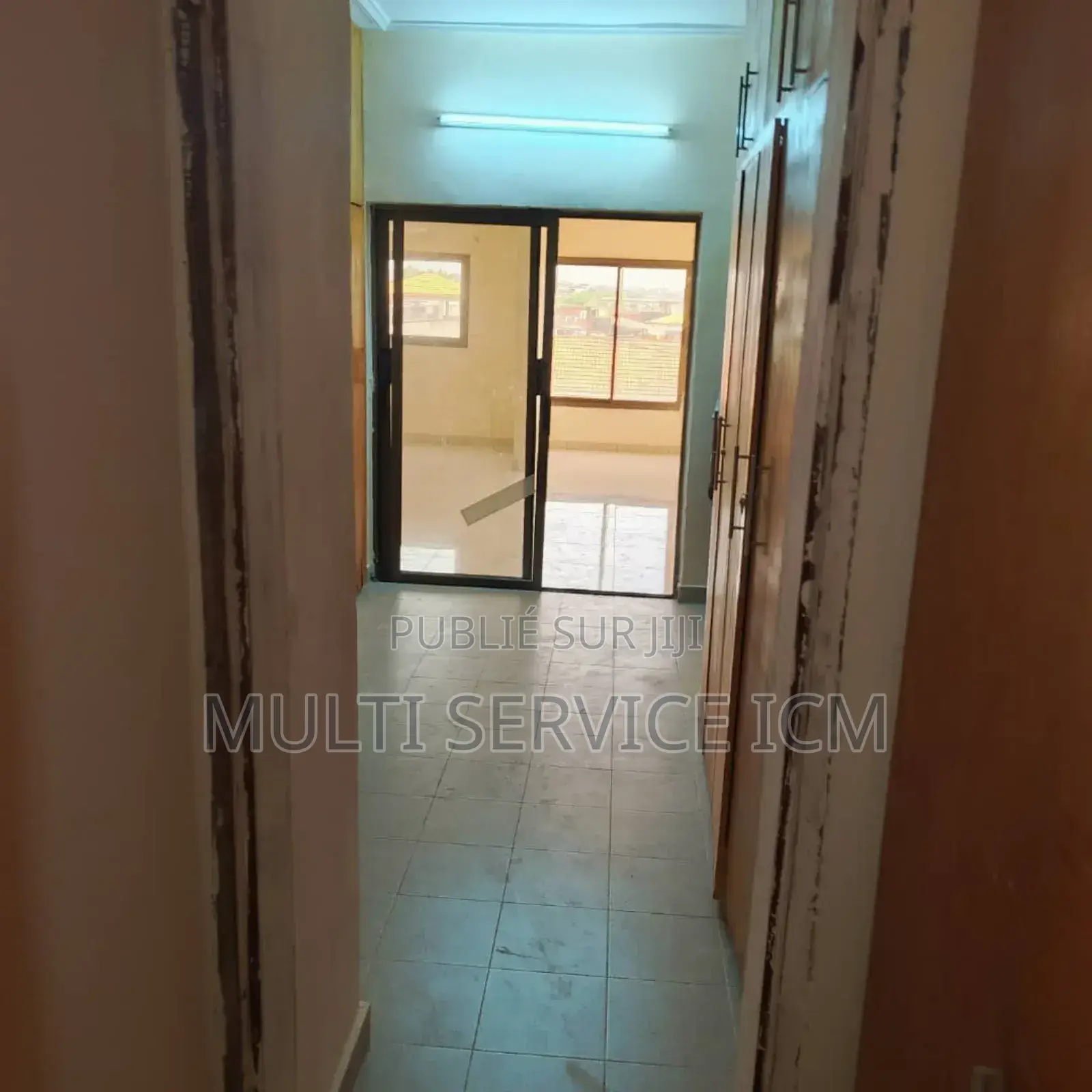 7chbre Duplex dans Ismaël Coulibaly, Cocody à Louer