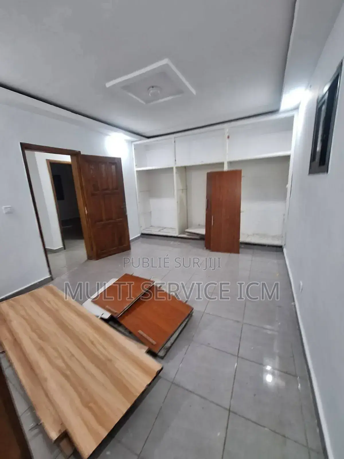 5chbre Duplex dans Ismael Coulibaly, Cocody à Louer
