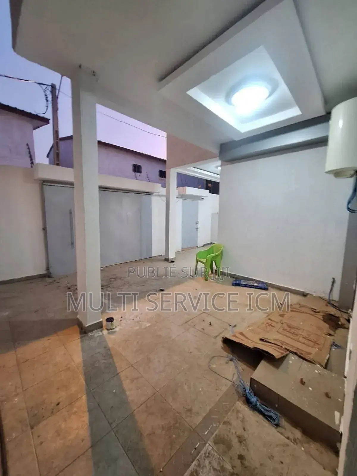 5chbre Duplex dans Ismael Coulibaly, Cocody à Louer