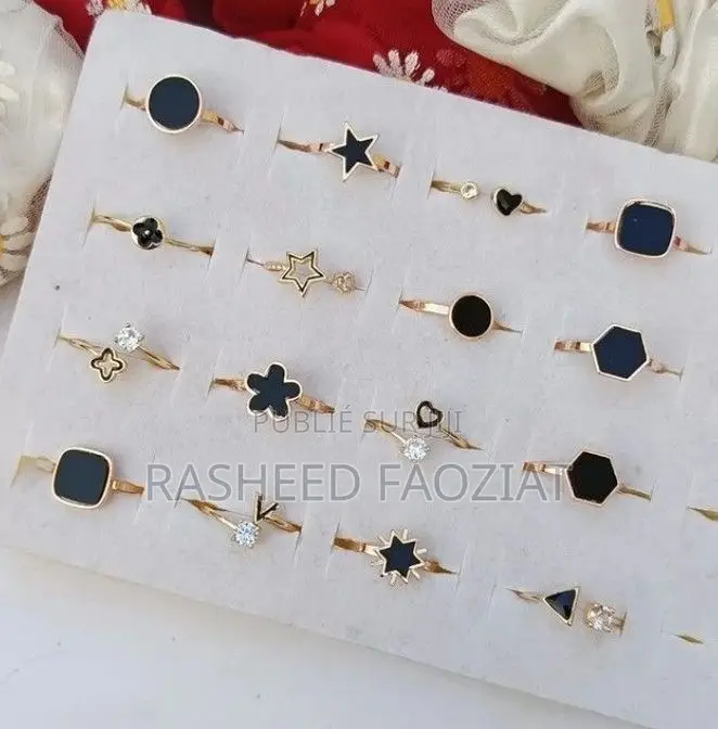 Anneau Et Boucle D’Oreilles