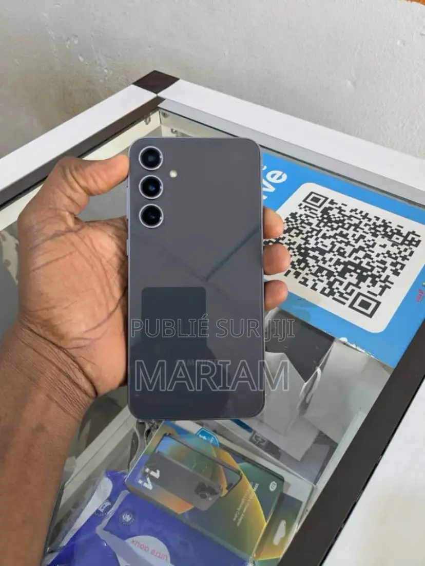 New Samsung Galaxy S23 256 GB Autre