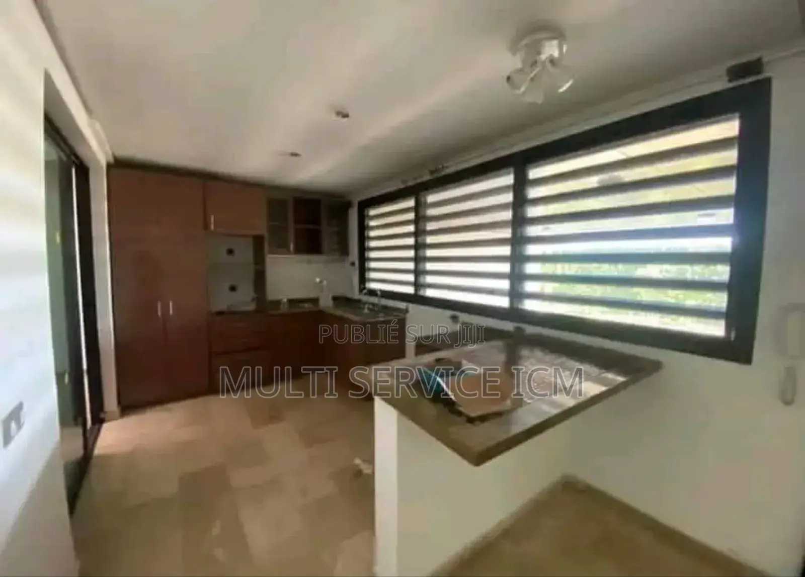 4chbre Duplex dans Ismael Coulibaly, Cocody à Louer