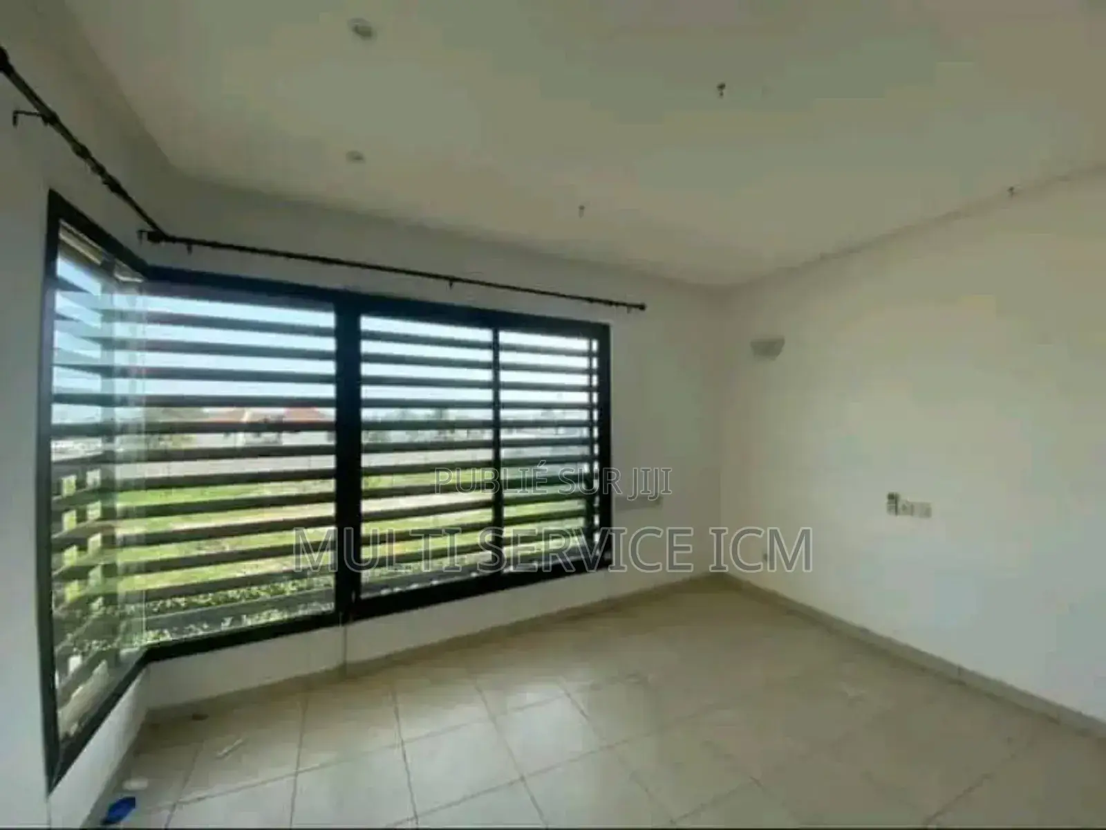 4chbre Duplex dans Ismael Coulibaly, Cocody à Louer