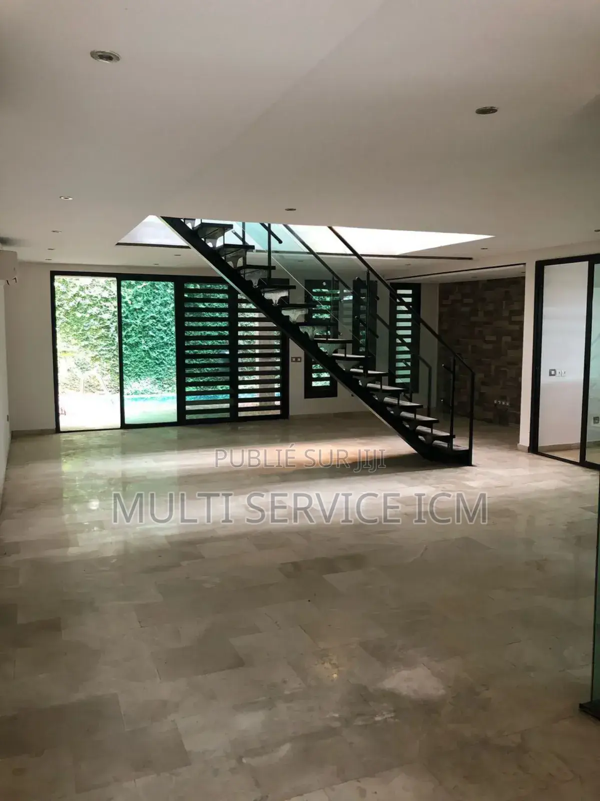 4chbre Duplex dans Ismael Coulibaly, Cocody à Louer