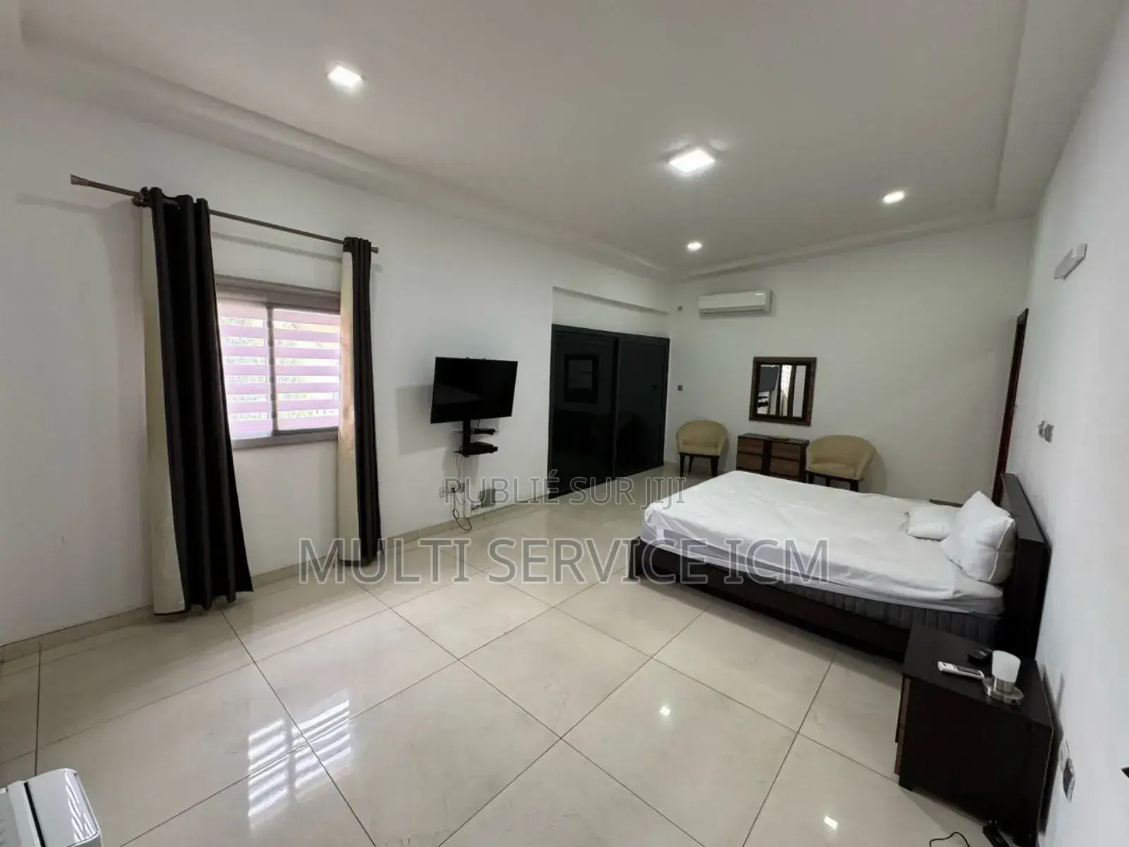 Furnished 2chbre Chalet dans Cocody à Louer