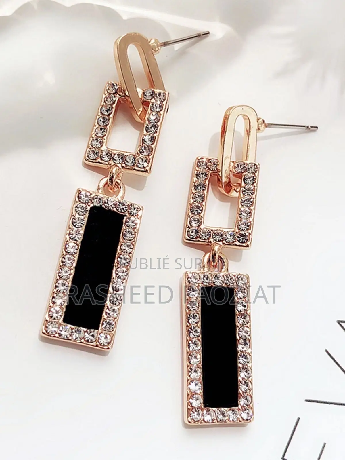 Chaque Bijou a Sa Propre Histoire