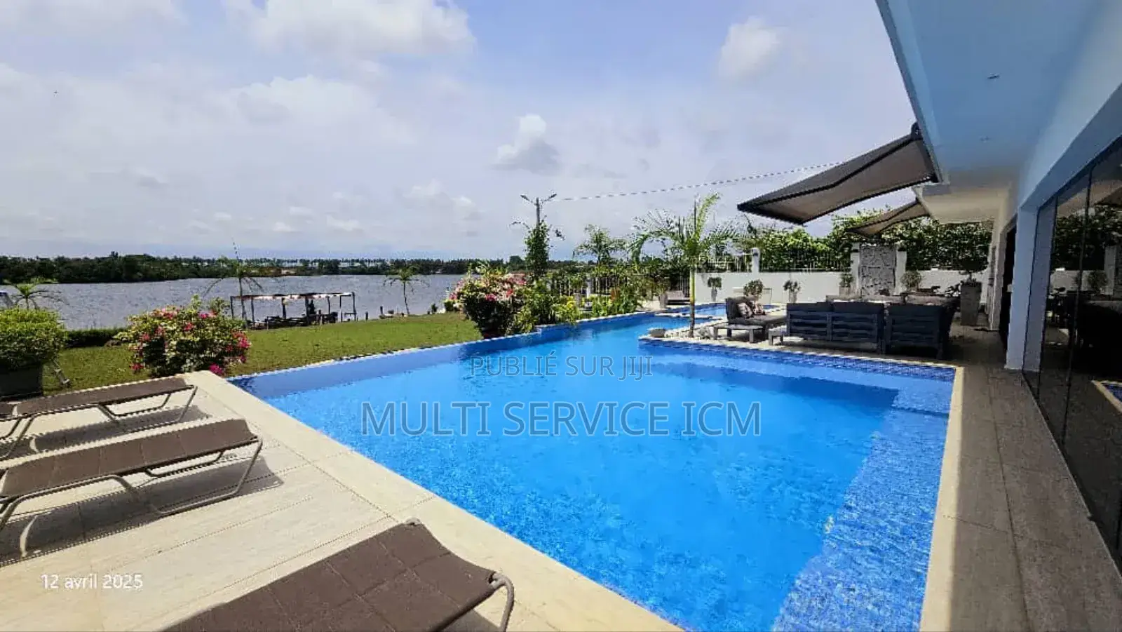 8chbre Duplex dans Ismael Coulibaly, Cocody à Louer