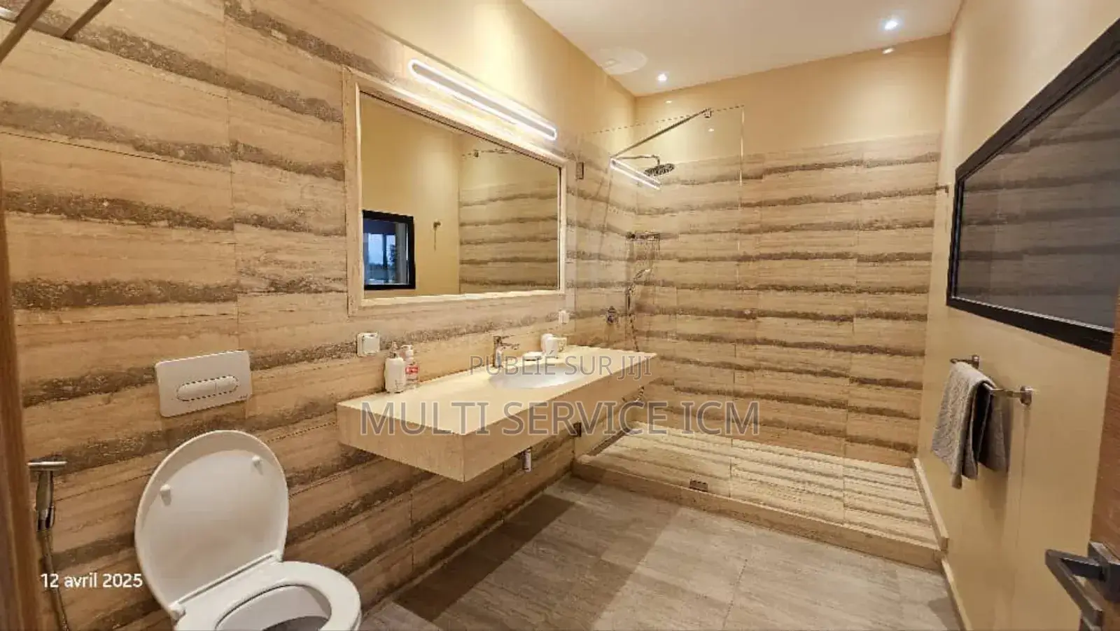 8chbre Duplex dans Ismael Coulibaly, Cocody à Louer