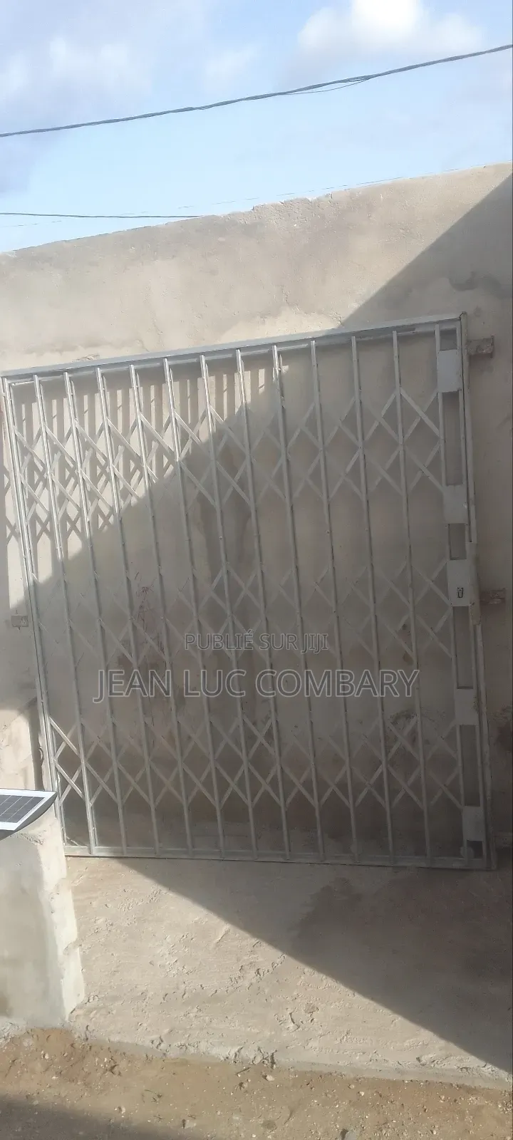 Port en Gris Deuxième Main ? En Bonne Forme