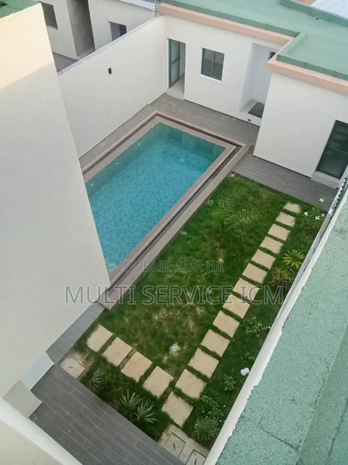 6chbre Duplex dans Ismael Coulibaly, Cocody à Vendre