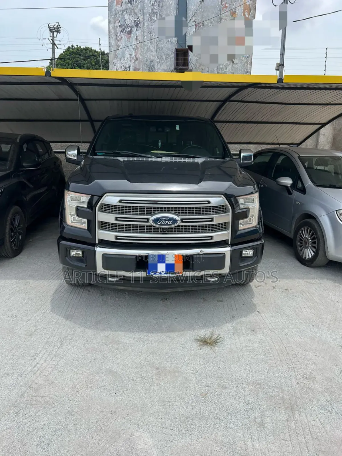 Ford F-150 Platinum 4dr SuperCrew 4WD 5.5 ft. SB (5.0L 8cyl 6A) 2015