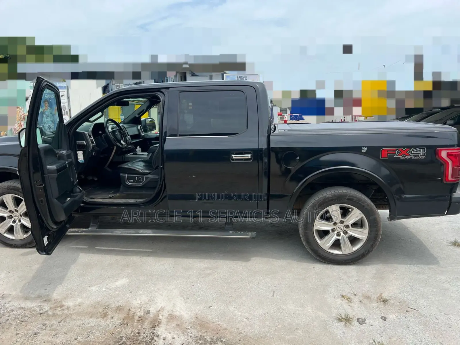 Ford F-150 Platinum 4dr SuperCrew 4WD 5.5 ft. SB (5.0L 8cyl 6A) 2015