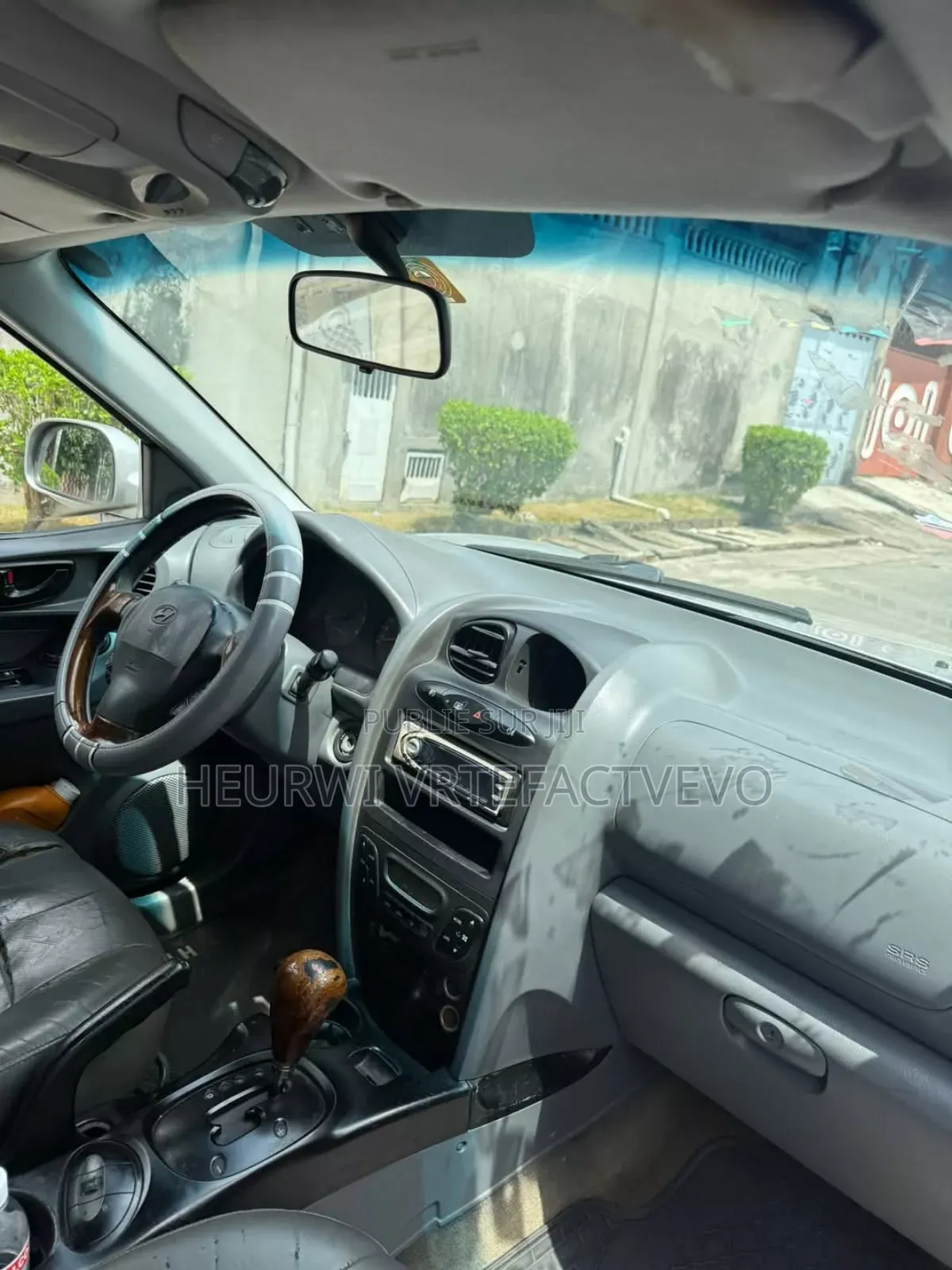 Hyundai Santa Fe 2.7 2001 Gris