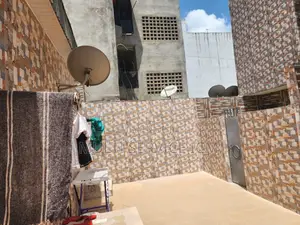 Photo - 3chbre Blocs d'appartements dans Ismael Coulibaly, Cocody à Vendre