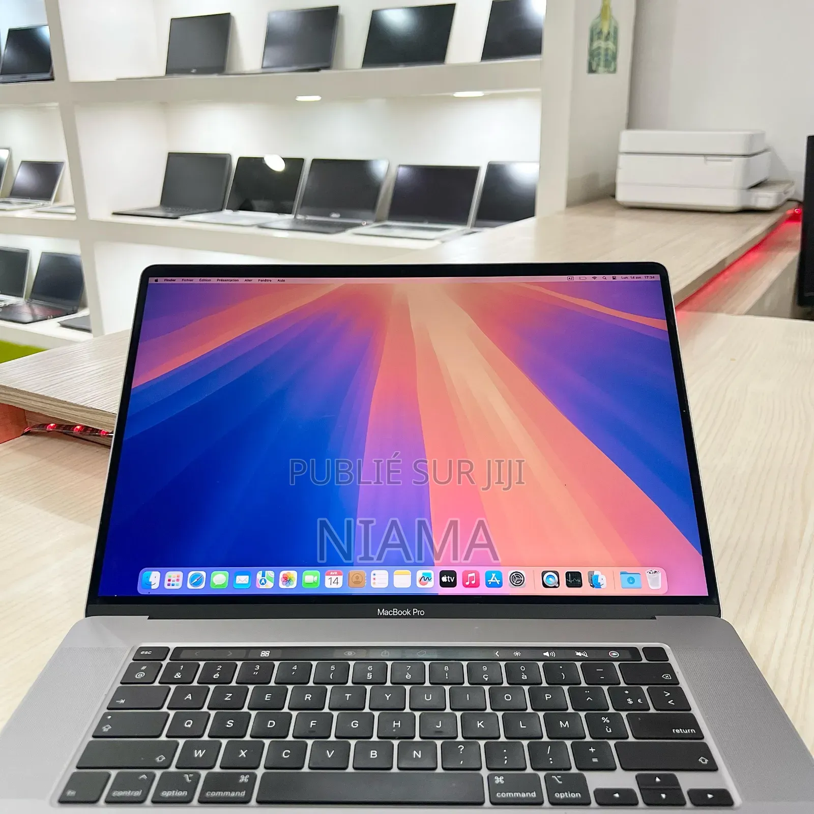 New Apple MacBook Pro 2019 32GB Intel Core I9 SSD 1T