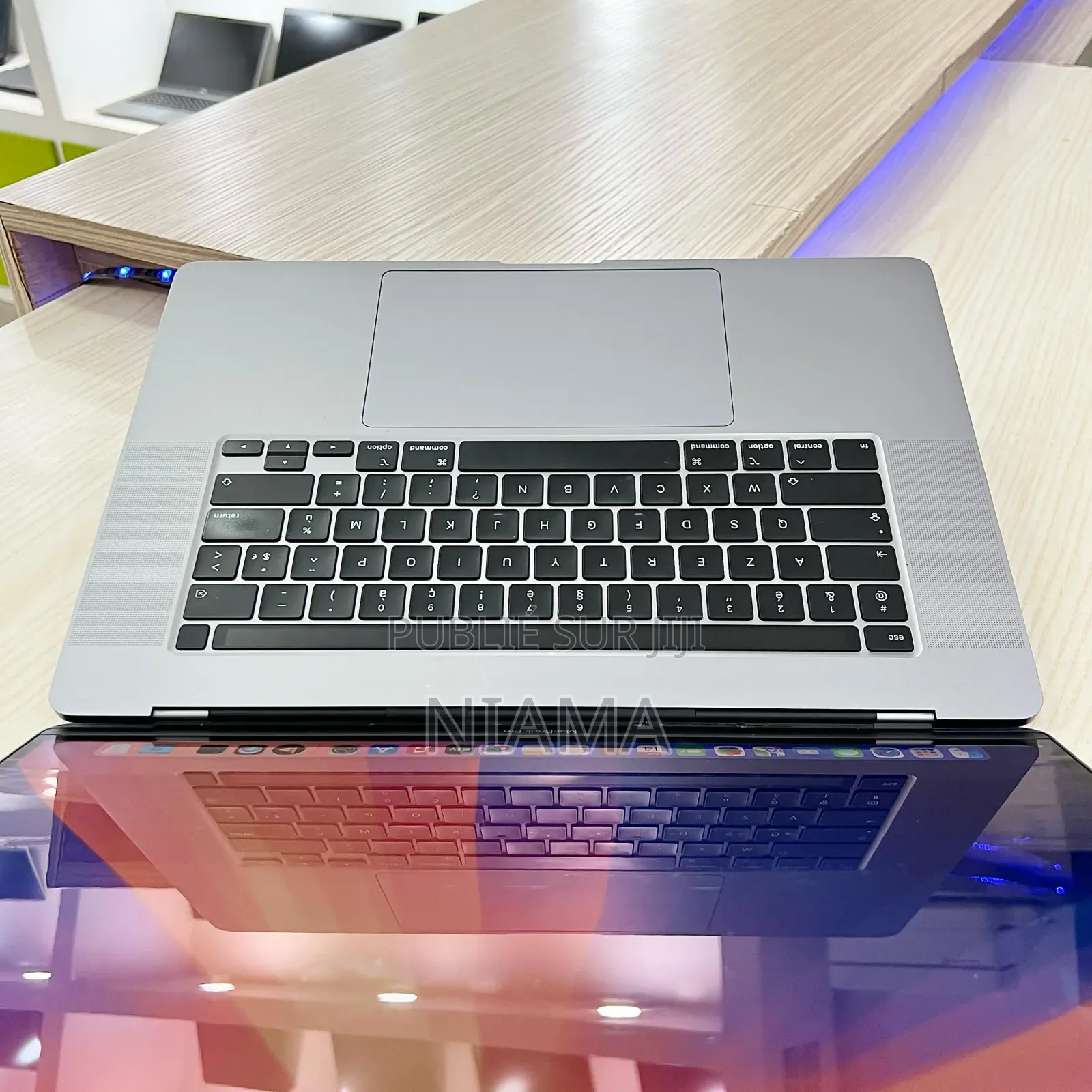 New Apple MacBook Pro 2019 32GB Intel Core I9 SSD 1T