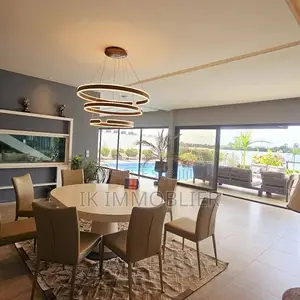 Furnished 8chbre Villa dans Vente D'Une Villa, Port-Bouët à Vendre