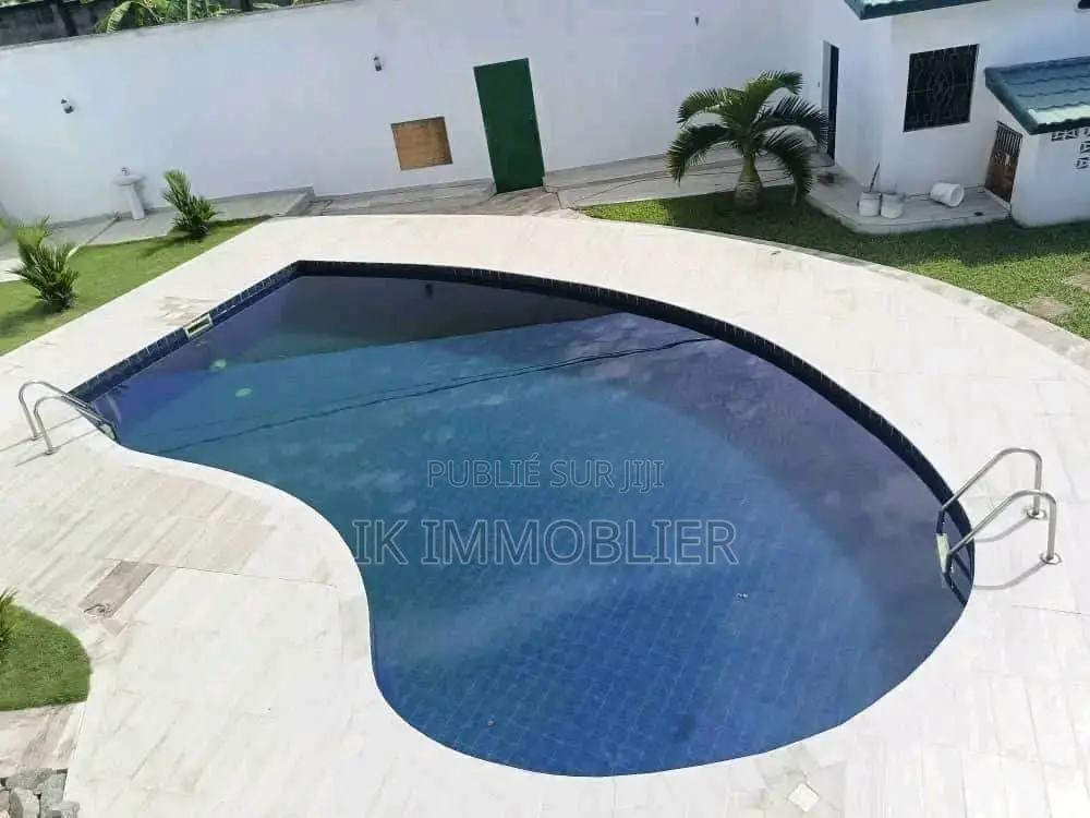 5chbre Villa dans Vente D'Une Villa De à Vendre