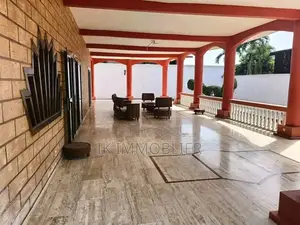 5chbre Villa dans Vente D'Une Villa De à Vendre