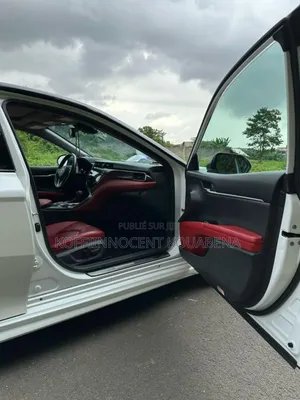 Toyota Camry XSE (2.5L 4cyl 8A) 2019 Blanc