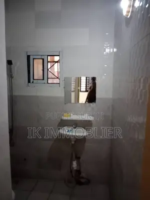 2chbre Maison dans Maison A Louer A à Louer
