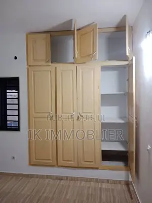 2chbre Maison dans Maison A Louer A à Louer