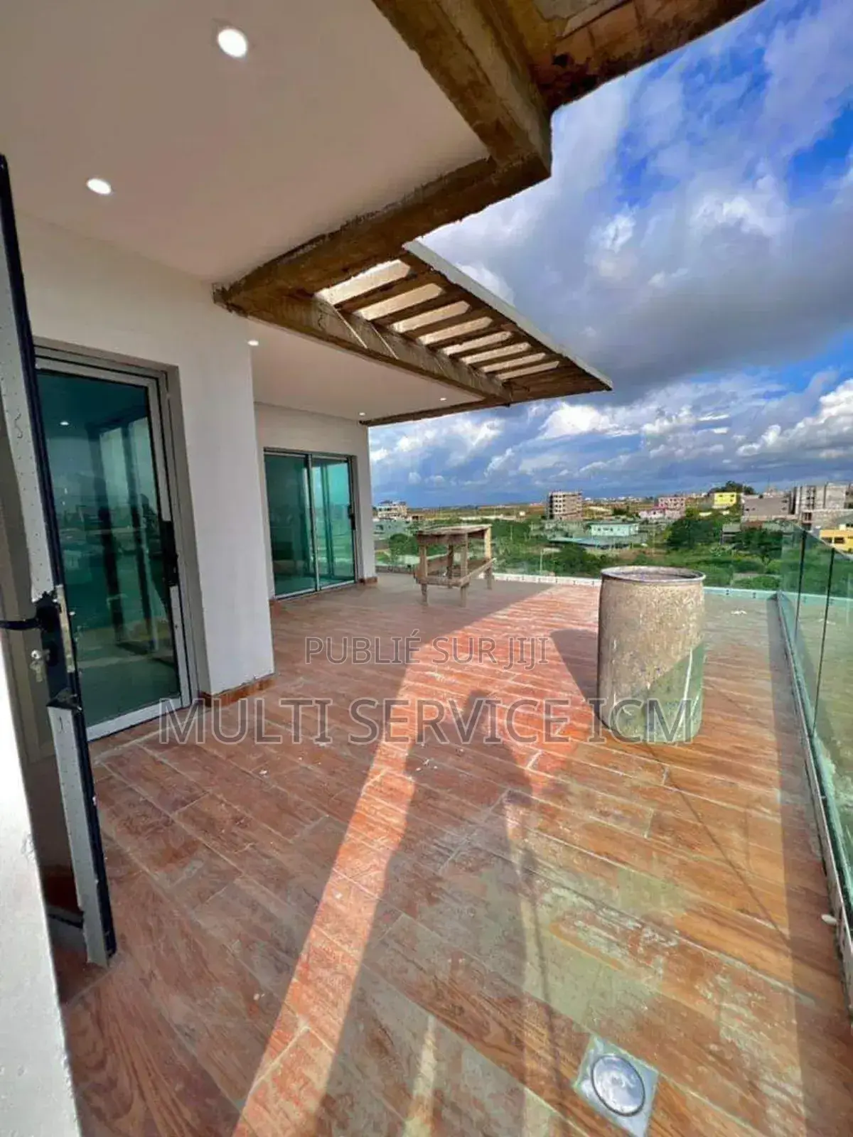 3chbre Appartement dans Ismael Coul, Cocody à Vendre