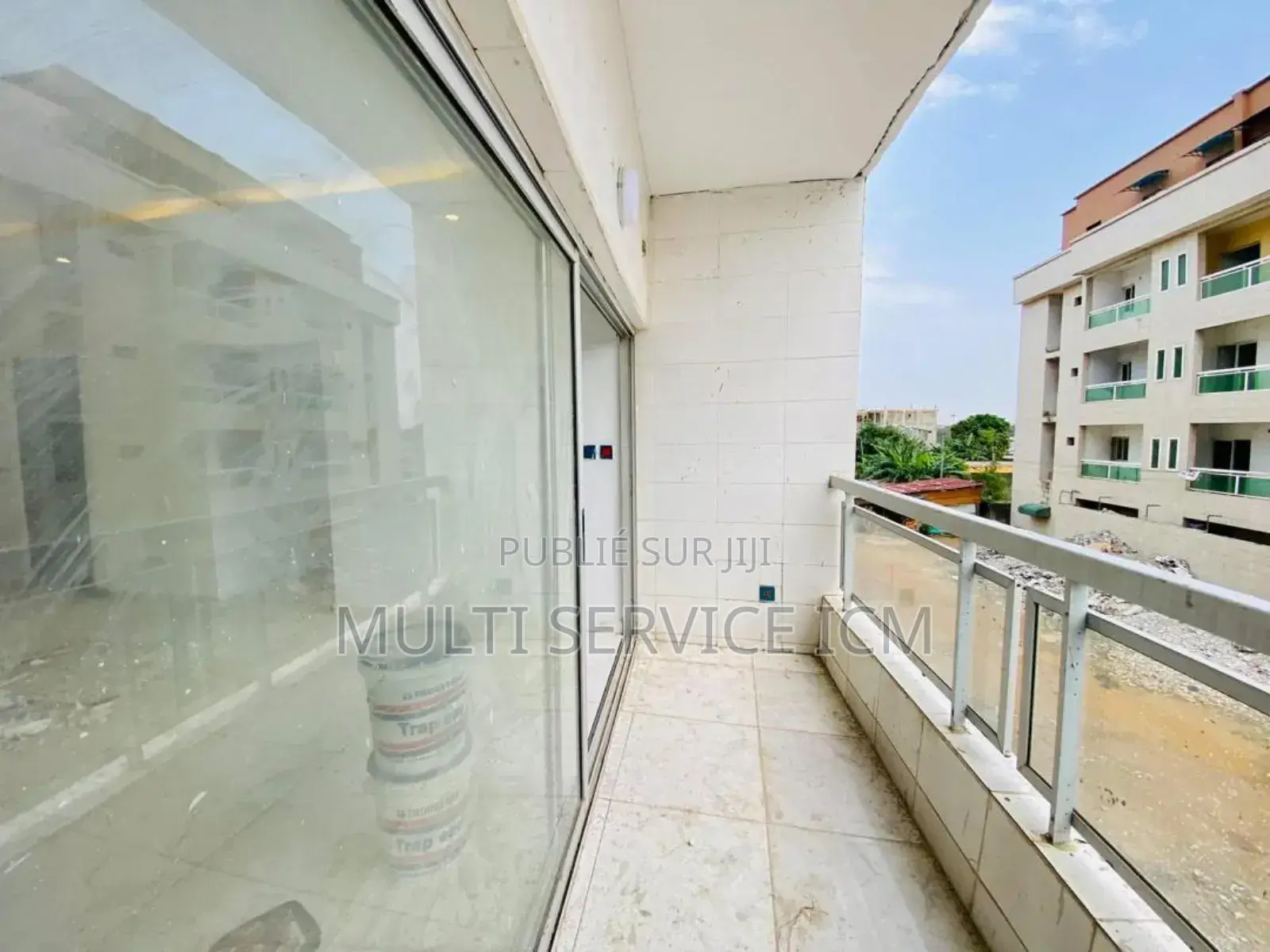 3chbre Appartement dans Ismael Coul, Cocody à Vendre